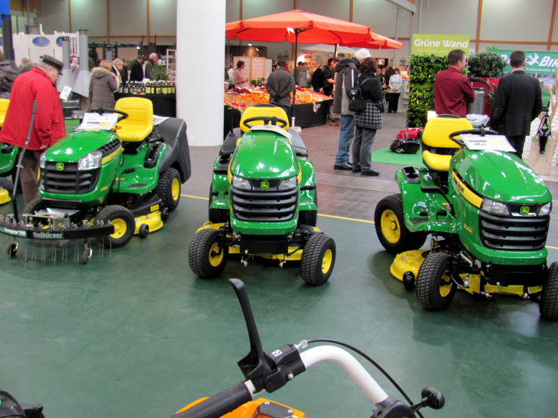 Gartenmesse Rasenmäher Traktor